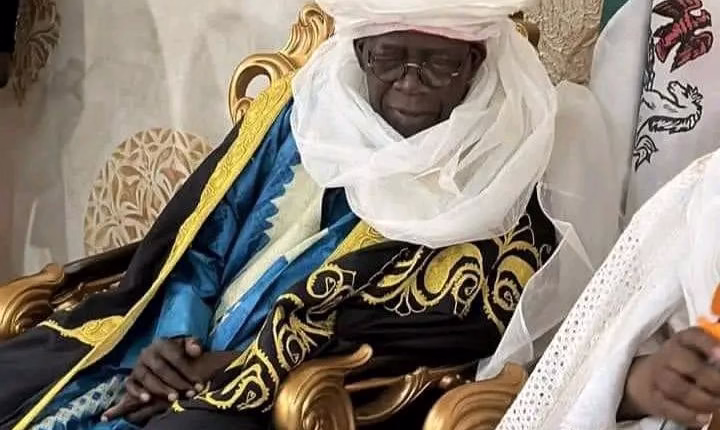 Lokacin da aka nada Bola Tinubu Dakaren Birnin Gwari tun kafin ya ci zabe.